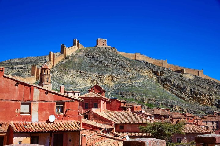 Hallo Albarracin : Privé 2 - Uur durende intro stadswandeling met lokale Gids