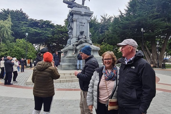 Reserva Nacional Magallanes y Tour por la ciudad de Punta Arenas