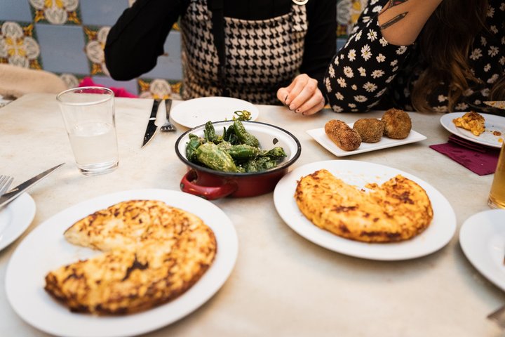 Santiago Food Tour Tapas Boissons et délices avec un local