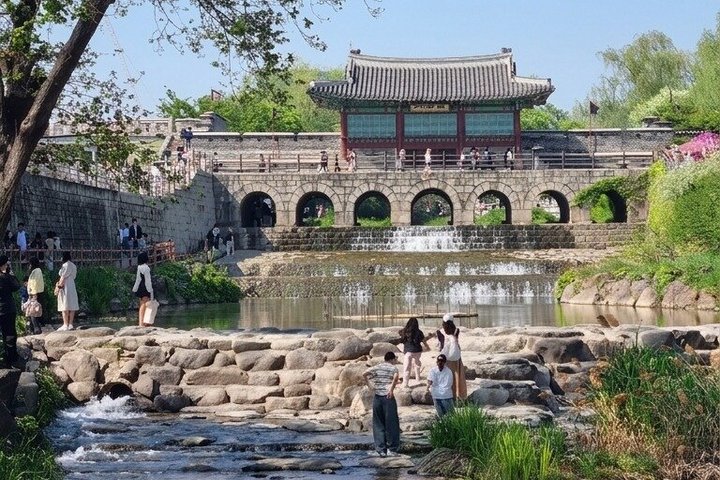 Tour Privado a la Fortaleza Suwon Hwaseong : UNESCO & Gemas Locales