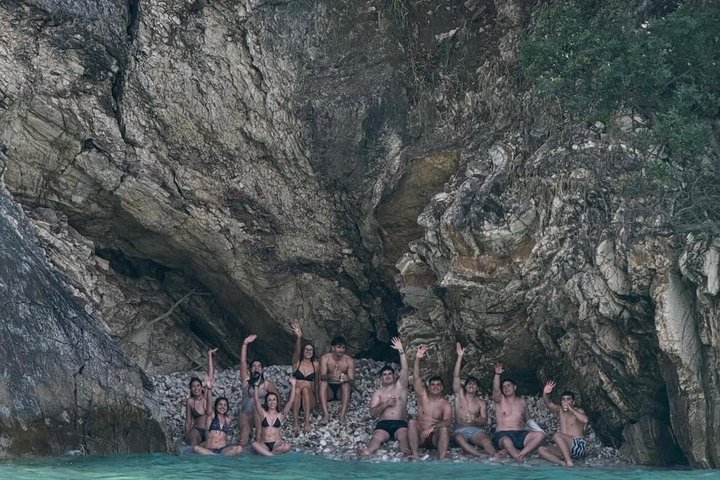 Saranda Boat Trip to Hidden Bays and Kroreza with snorkelling