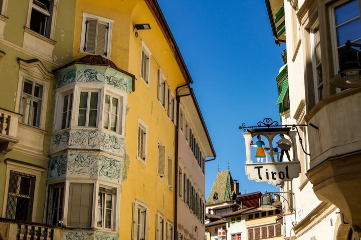 Tour storico nel centro storico di Bolzano e oltre