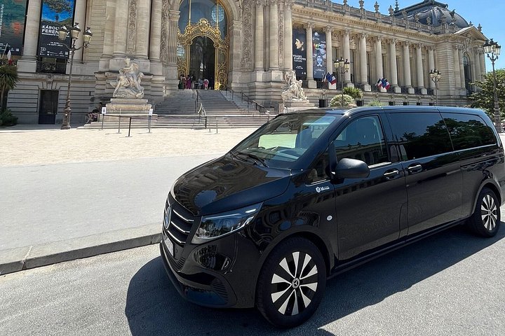Da Deauville a Parigi: Trasferimento privato – Porta a porta