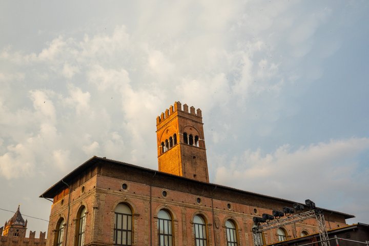 Bologna Kleingruppen-Speisentour mit Vollverpflegung & lokalem Food Experten