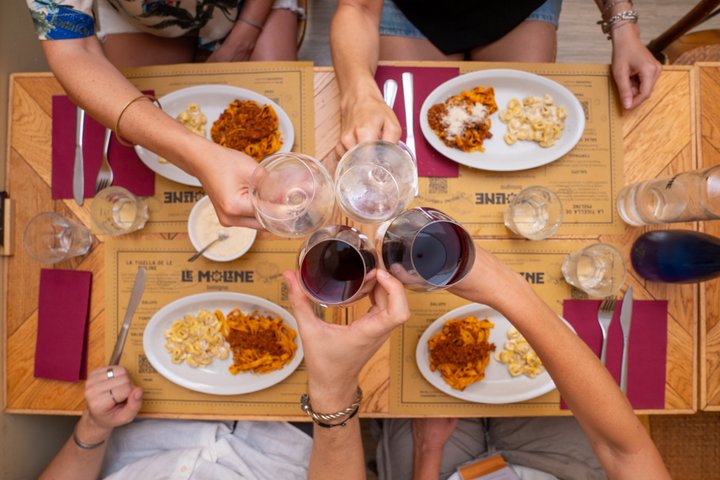 Bologna Kleingruppen-Speisentour mit Vollverpflegung & lokalem Food Experten