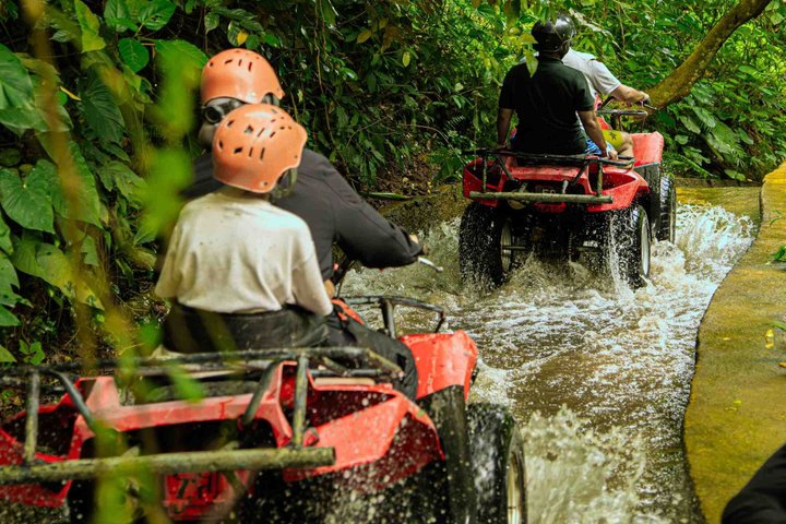 Bali ATV Fahrt Ubud Wasserfall, Reisfeld, Fluss, KingKong-Tempel Höhle