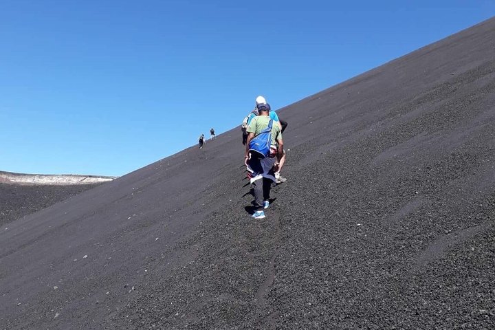 Wanderung zum Petit Pico und zum Krater von 2014