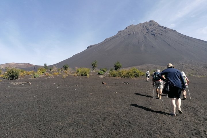 Wanderung zum Petit Pico und zum Krater von 2014