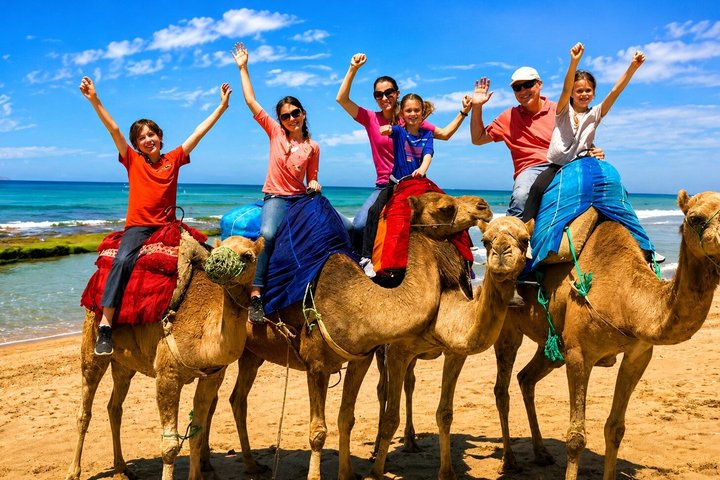 Cape Spartel & Hercules Caves Tour de 5 horas con paseo en camello