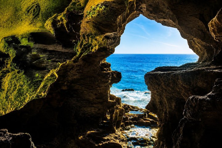 Cape Spartel & Hercules Caves Tour de 5 horas con paseo en camello