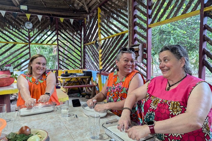 Garifuna kulturelles und kulinarisches Erlebnis in Hopkins, Belize