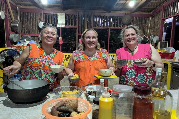 Garifuna kulturelles und kulinarisches Erlebnis in Hopkins, Belize