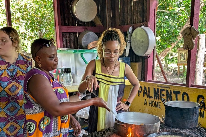 Garifuna kulturelles und kulinarisches Erlebnis in Hopkins, Belize