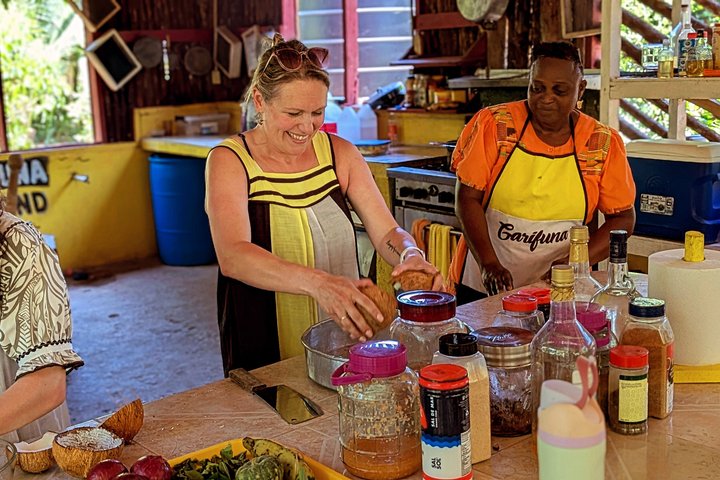 Garifuna kulturelles und kulinarisches Erlebnis in Hopkins, Belize