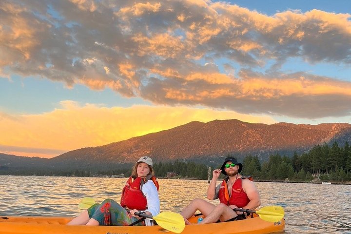 Sonnenuntergang Kajaktour in Tahoe City