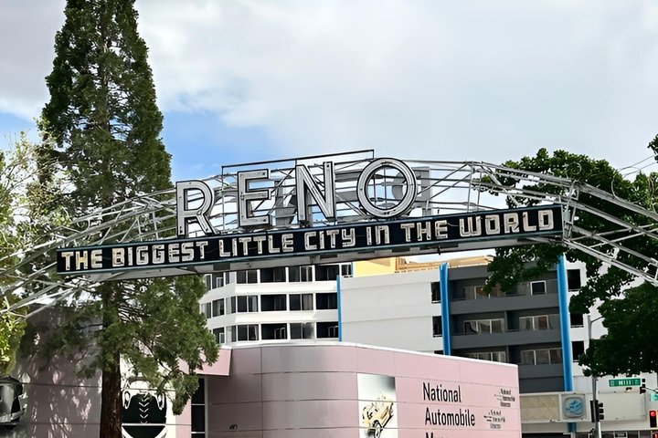 Downtown Historical Walking Tour Descubra a rica história de Reno