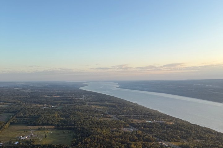 Hoteller i nærheden af Hot Air Balloon Ride Over the Finger Lakes