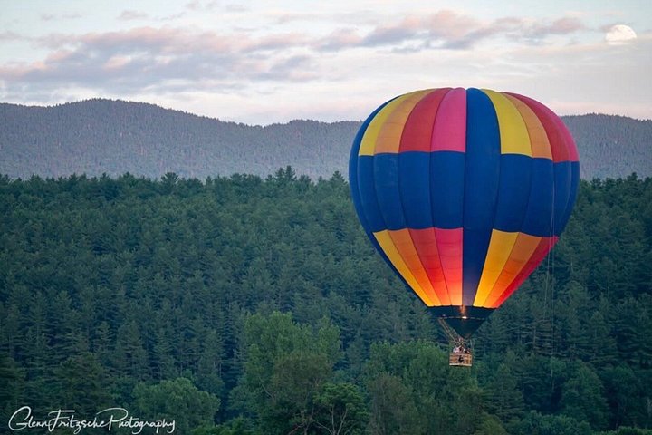 Hoteller i nærheden af Hot Air Balloon Ride Over the Finger Lakes