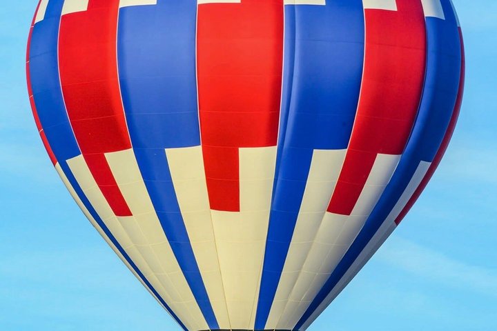 Hoteller i nærheden af Hot Air Balloon Ride Over the Finger Lakes