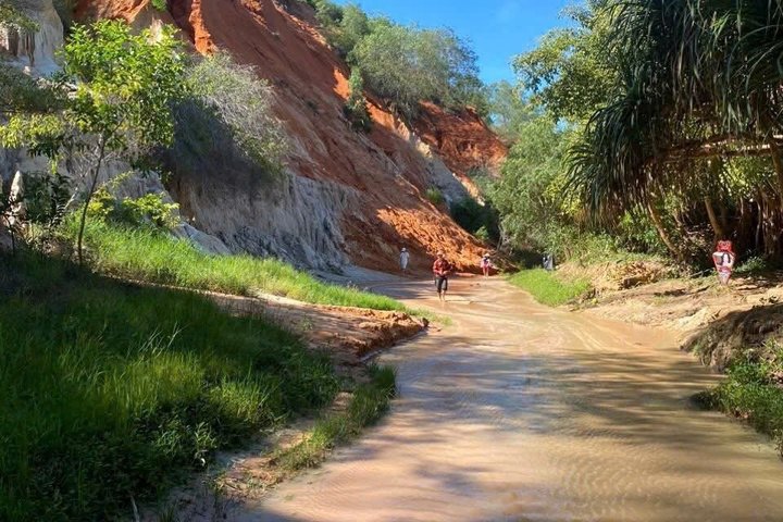 Mui Ne Sand Dunes Jeep Tour mit Quad-Bike Erfahrung
