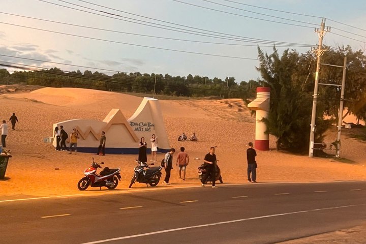Mui Ne Sand Dunes Jeep Tour mit Quad-Bike Erfahrung