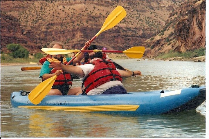 Noleggi: kayak gonfiabile di 1 giorno (2 persone)