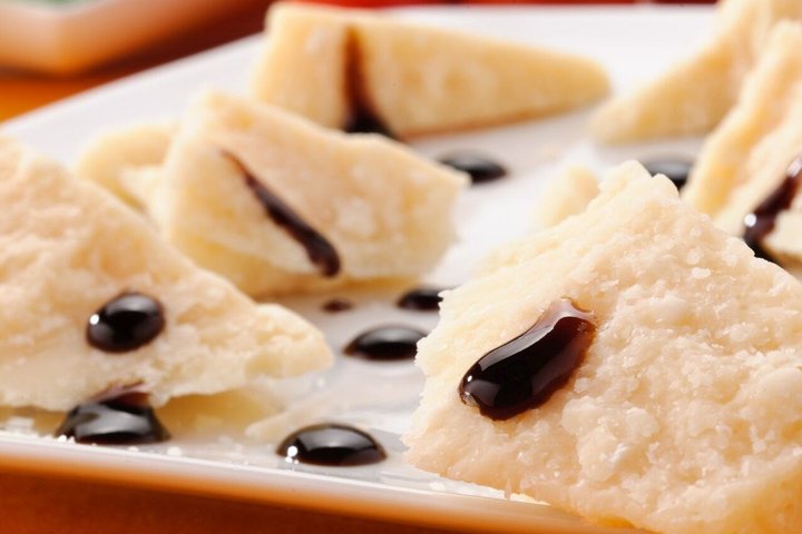 Modena Balsamic Vinegar Tour med Parmigiano og Gelato smagning