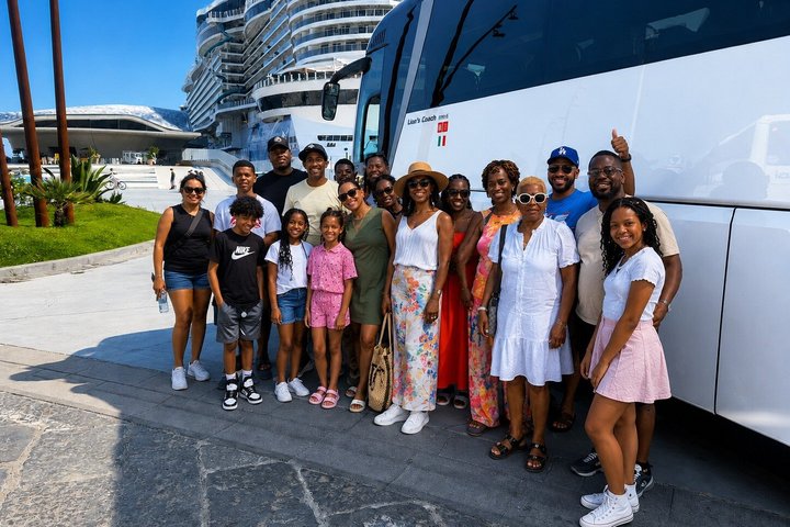 Ganztägige Tour nach Positano, Amalfi und Ravello mit Bootsoption
