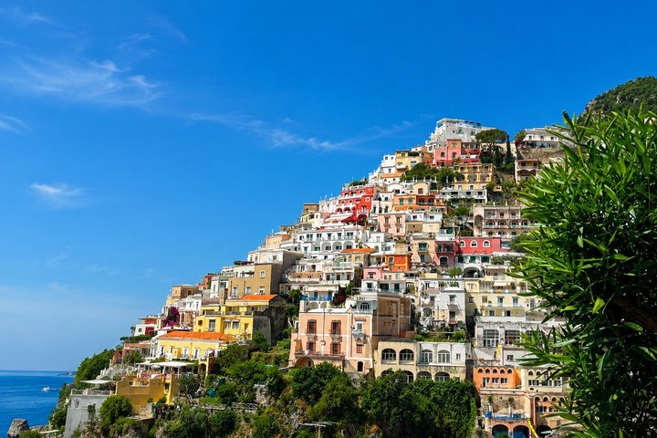 Ganztägige Tour nach Positano, Amalfi und Ravello mit Bootsoption