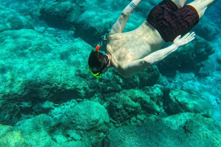 Heraklion : Dia Crociera in catamarano Mediterranea Pasto e divertimento acquatico