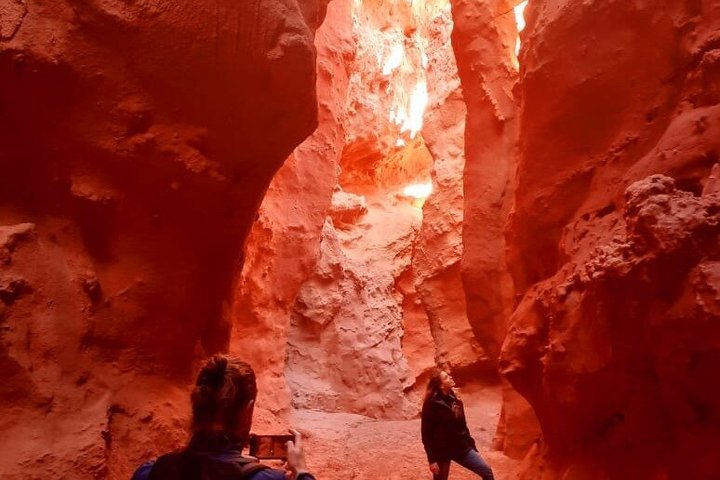 Ridning i Los Colorados: Ett hästäventyr i Cafayate