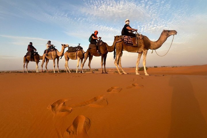 Aventura de 4 días en el desierto desde Errachidia hasta Marrakech vía Erg Chebbi