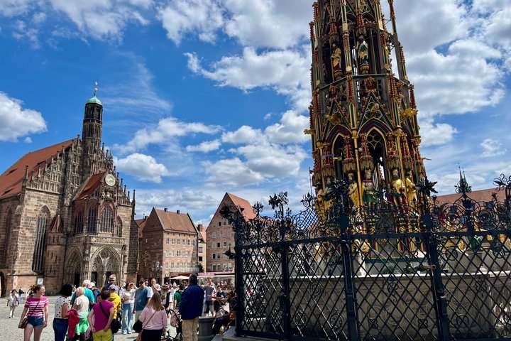 Tour della città vecchia di Norimberga e dei campi da rally nazisti con pausa pranzo
