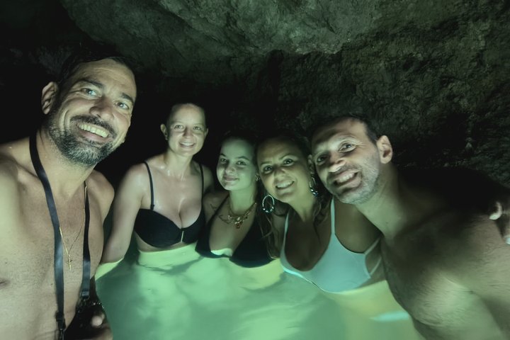 Ischia Den gröna grottan med Miramar den genomskinliga båten