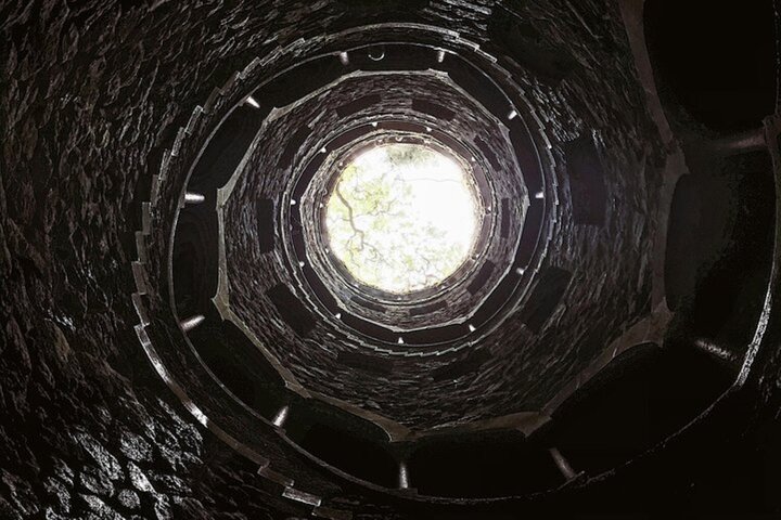 Halbtägige Sintra-Tour: Pena-Palast & Quinta da Regaleira in kleiner Gruppe