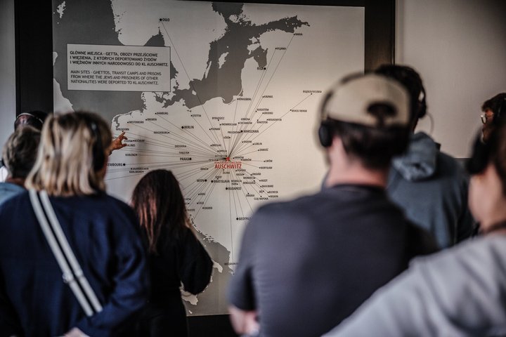 Auschwitz Birkenau Guided Tour Tickets and Transfer from Krakow