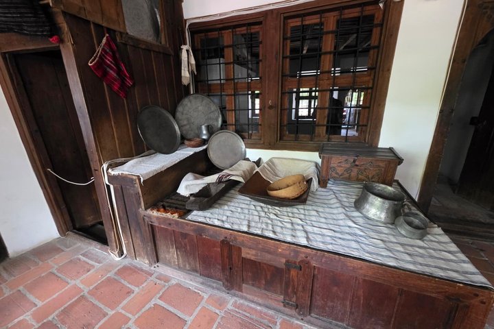 Privat tur från Bukarest: Veliko Tarnovo, Arbanasi & Tsarevets