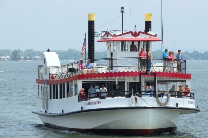 Porto di Annapolis e crociera dell'Accademia Navale degli Stati Uniti
