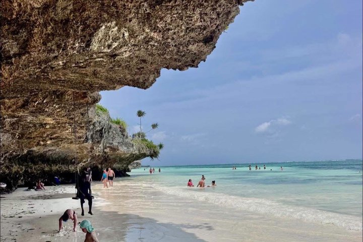 VISITE DE LUXE DU BANC DE SABLE DE NAKUPENDA ET DE LA FERME D'ÉPICES (Déjeuner inclus)