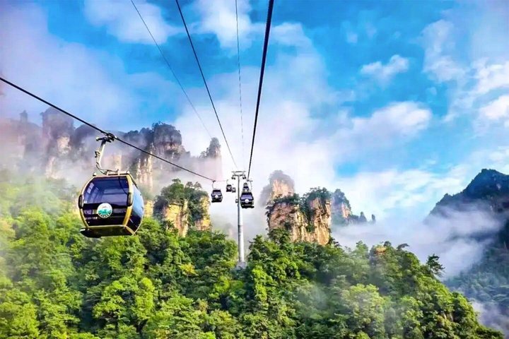 1 - 2 dages tur med alt inklusive: Mt Avatar, Glass Bridge, Mt Tianmen