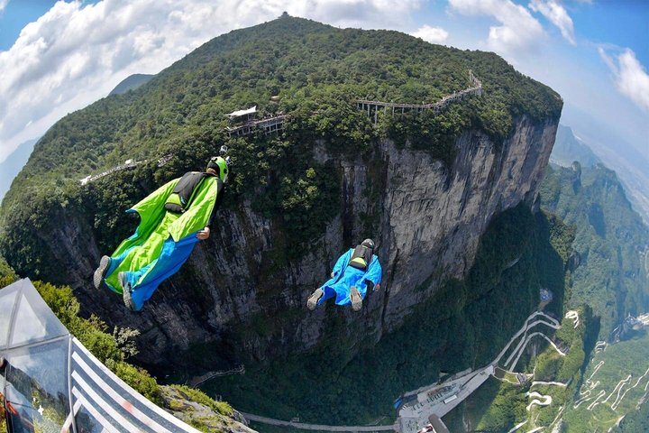 1 - 2 dages tur med alt inklusive: Mt Avatar, Glass Bridge, Mt Tianmen