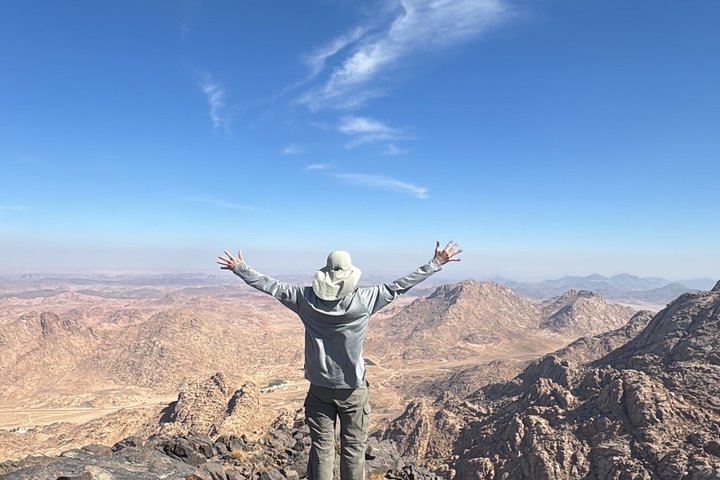 Heldagstur från Tabuk: Split Rock of Horeb & Mount Sinai