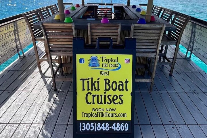 St Croix Tiki Tours Esperienza in barca a Tiki di Frederiksted