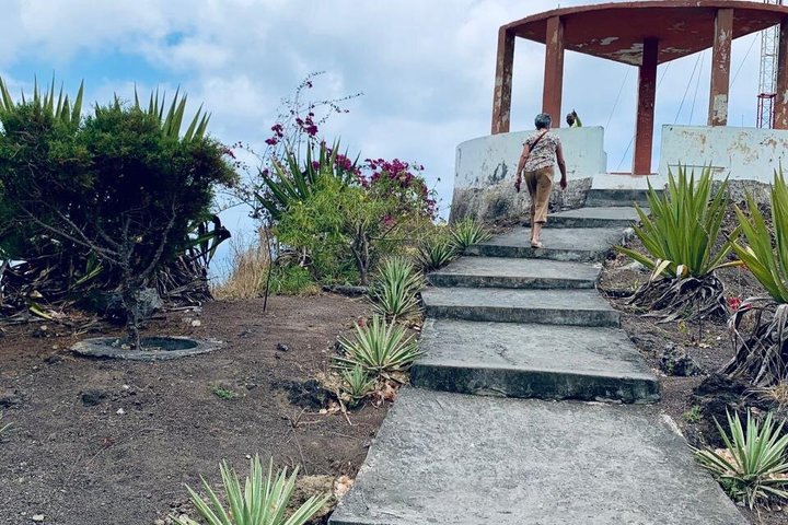 Full day tour of the island with lunch in Mosteiros