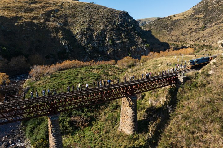Restauranter i nærheden af Taieri Gorge Scenic Railway Journey from Dunedin