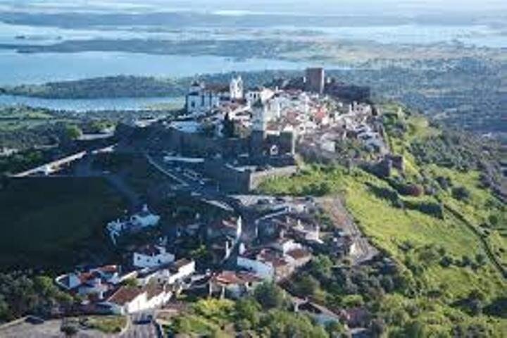 Privat tur: Evora, Elvas och Badajoz (Spanien) dagstur från Lissabon