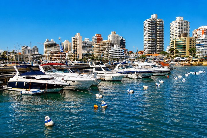 Descubre Punta del Este : Tour Privado por la Ciudad con un Guía Local