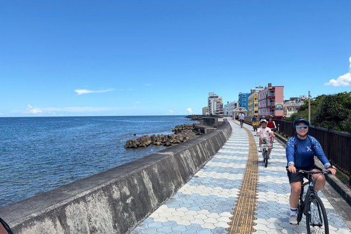 Okinawa Seaside Bike Tour a Chatan Pick-up disponibile