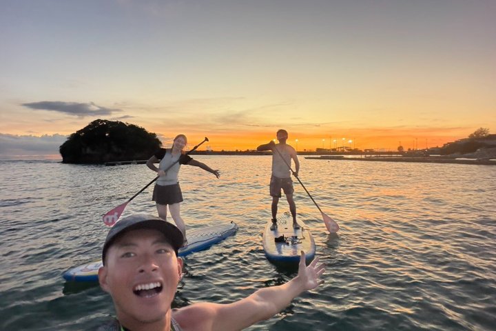 Okinawa West Coast Paddling äventyr Pickup tillgänglig