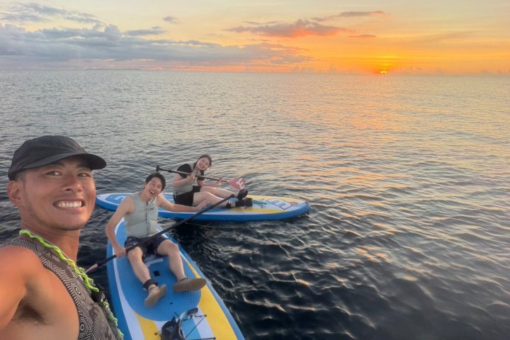 Okinawa West Coast Paddling äventyr Pickup tillgänglig